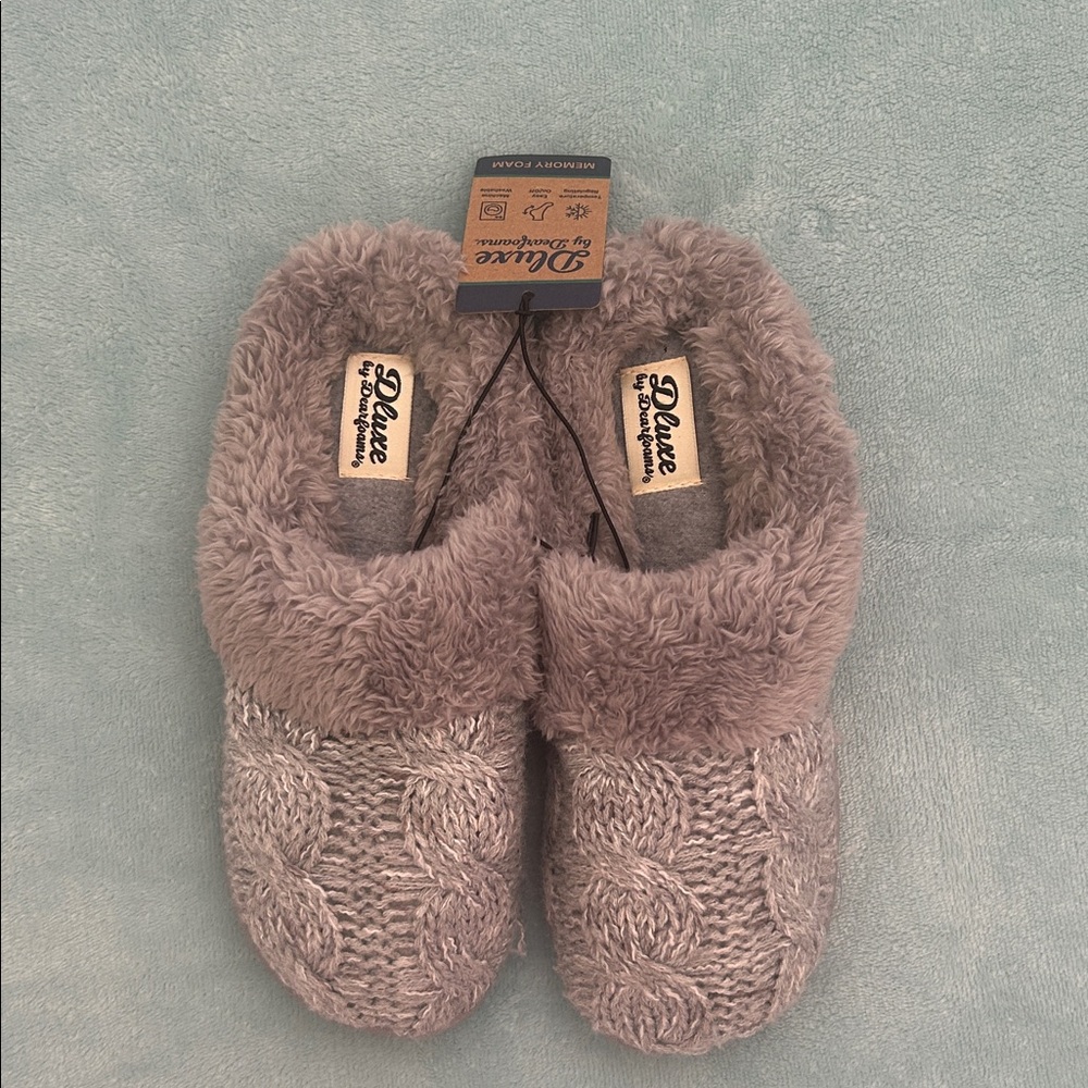 Dearfoams Cozy Knit Gray Slippers